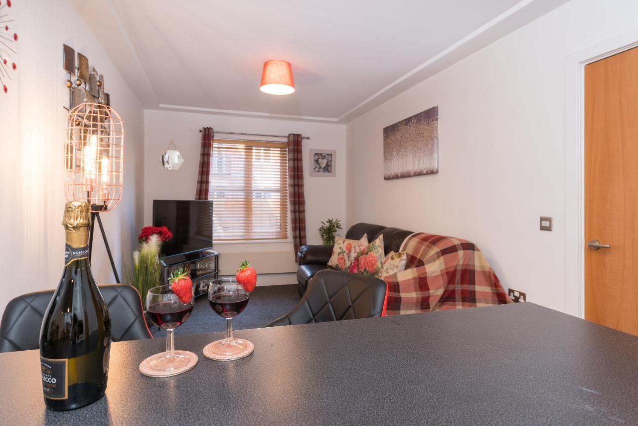 Centre Posh Parlour Gated Parking 1bed Wifi
